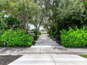117 S Royal Poinciana Blvd, Miami Springs FL 33166