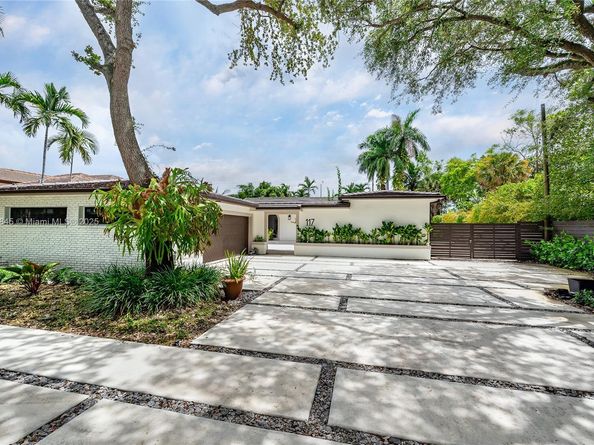 117 S Royal Poinciana Blvd, Miami Springs FL 33166