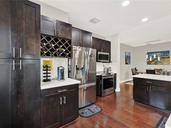 15577 SW 138th Ter, Miami FL 33196