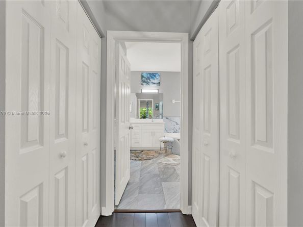 15577 SW 138th Ter, Miami FL 33196