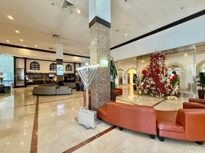 19201 Collins Ave 241, Sunny Isles Beach FL 33160