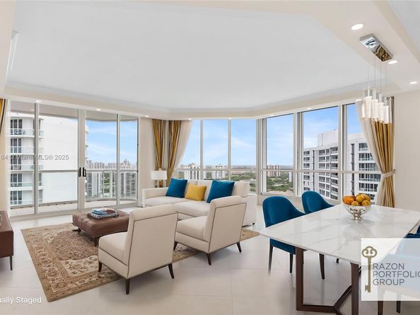 21150 Point Place LPH 2902, Aventura FL 33180