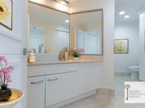 21150 Point Place LPH 2902, Aventura FL 33180