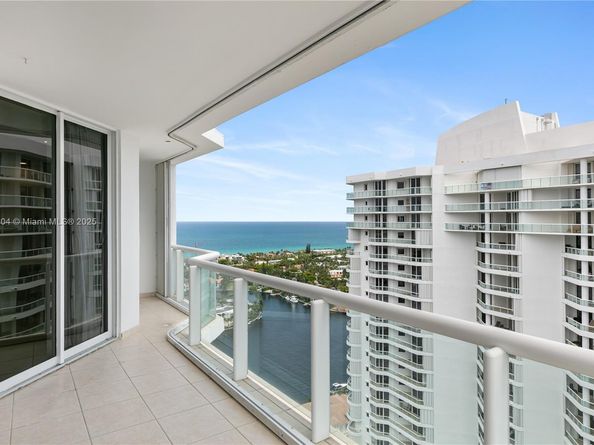 21150 Point Place LPH 2902, Aventura FL 33180
