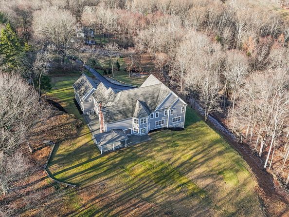 34 Fox Run Road, Redding CT 06896
