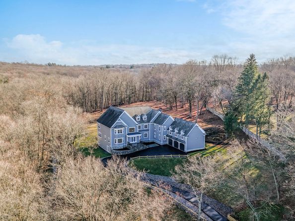 34 Fox Run Road, Redding CT 06896