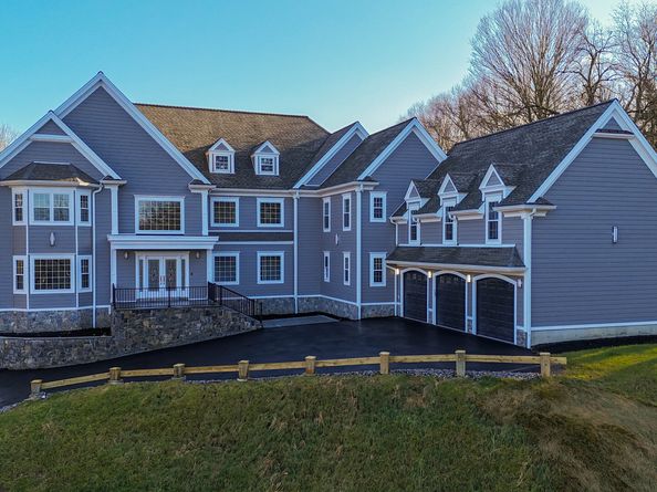 34 Fox Run Road, Redding CT 06896