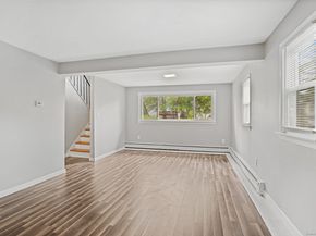 9 Marlin Drive, Norwalk CT 06854