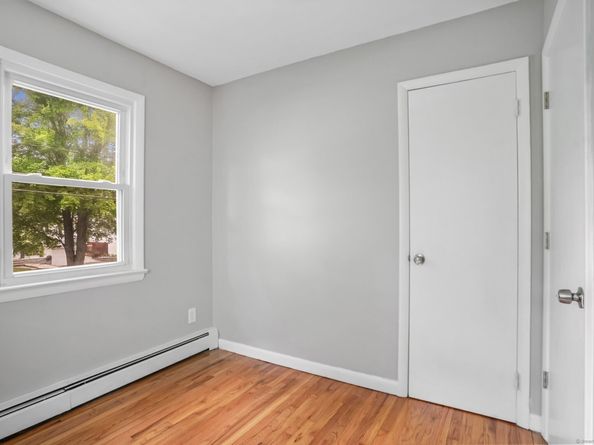 9 Marlin Drive, Norwalk CT 06854