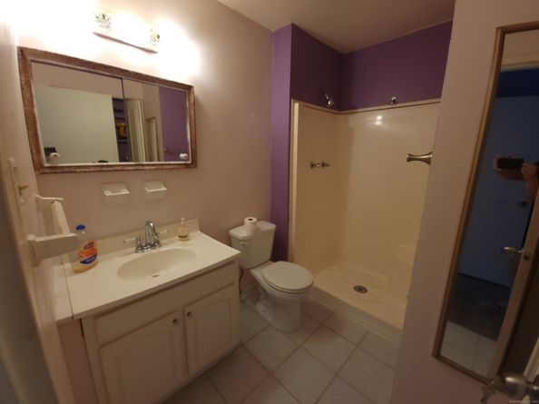 50 Greenhouse Road 41C, Bridgeport CT 06606