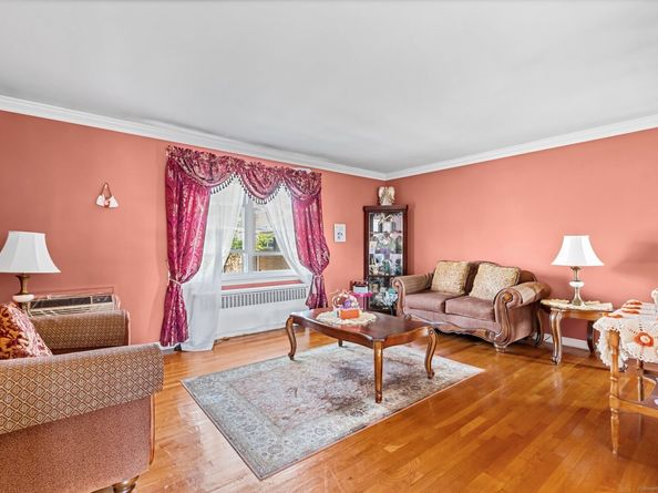 90 Strawberry Hill Avenue 3, Stamford CT 06902