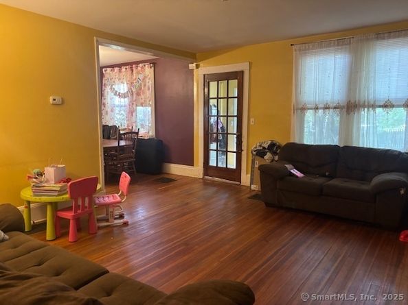 30 Lenox Avenue, Stamford CT 06906