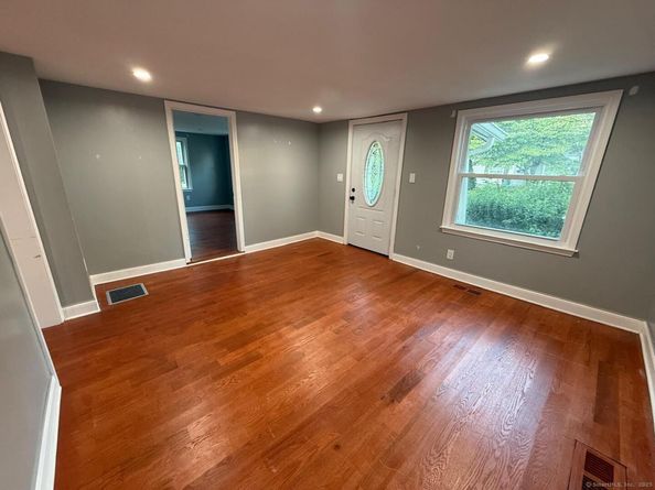 Undisclosed Address #24115479, Bridgeport CT 06604