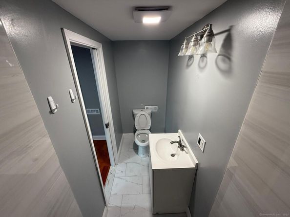 Undisclosed Address #24115479, Bridgeport CT 06604