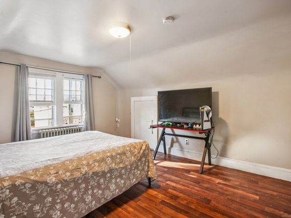 30 Dover Street, Bridgeport CT 06610