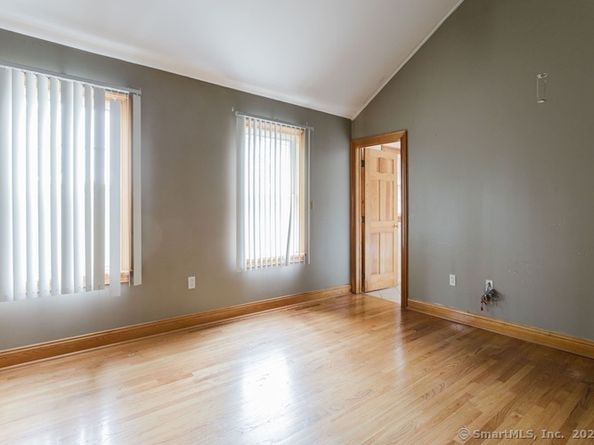 32 Marshall Avenue, Trumbull CT 06611
