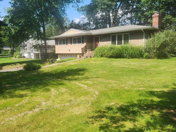 15 Juniper Road, Newtown CT 06470