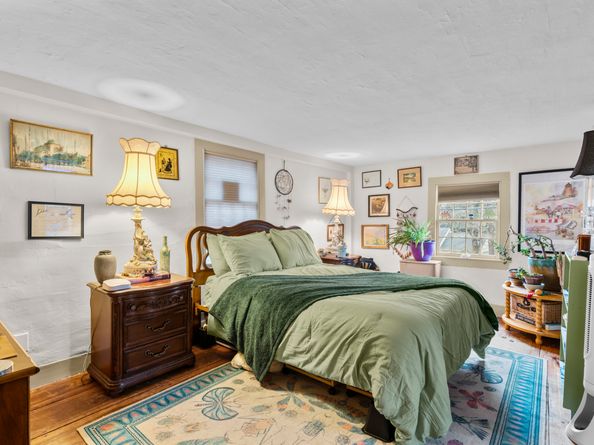 78 Main Street, Newtown CT 06470