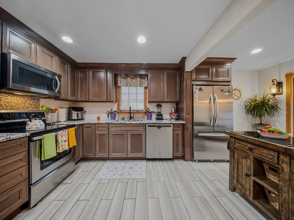145 Wiebe Avenue, Stratford CT 06614