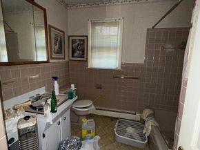 82 Cricket Lane, Shelton CT 06484