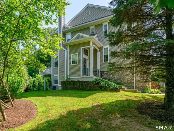 1 Cambridge Drive 1, Danbury CT 06811