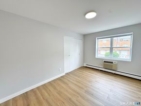 1 Walter Avenue 25, Norwalk CT 06851