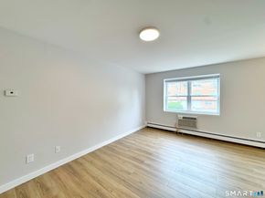 1 Walter Avenue 25, Norwalk CT 06851
