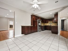 37 Old Barn Road S, Stamford CT 06905