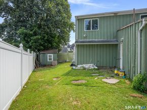 37 Old Barn Road S, Stamford CT 06905