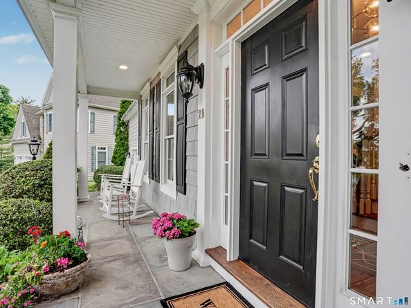 28 Walnut Ridge Lane, Stamford CT 06905
