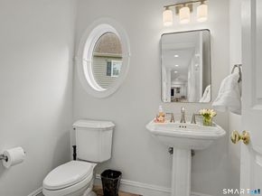 28 Walnut Ridge Lane, Stamford CT 06905