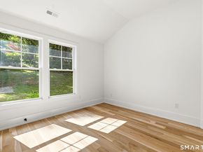 8 Gaylord Drive S, Wilton CT 06897
