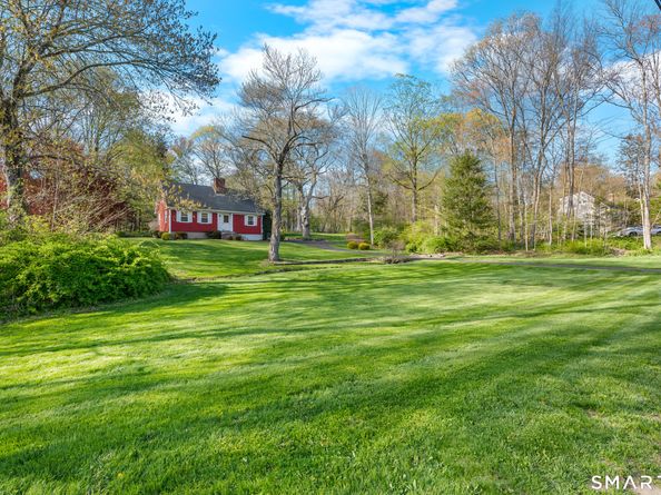 27 Valley Road, Shelton CT 06484