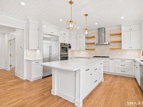 20 Locust Hill Road, Darien CT 06820