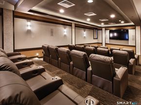 185 Brentwood Circle 185, Danbury CT 06810