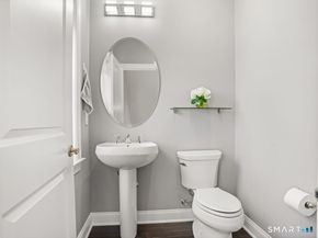 185 Brentwood Circle 185, Danbury CT 06810