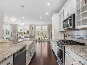 185 Brentwood Circle 185, Danbury CT 06810