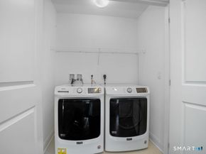 185 Brentwood Circle 185, Danbury CT 06810