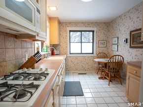 635 North Trail B, Stratford CT 06614