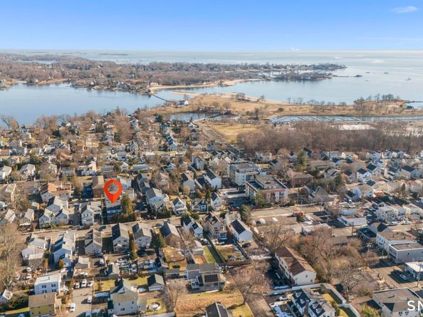 254 Seaside Avenue A, Stamford CT 06902