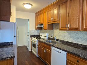 50 Greenhouse Road 65D, Bridgeport CT 06606