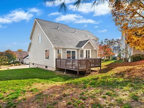 16 Scenic Hill Road 16, Shelton CT 06484