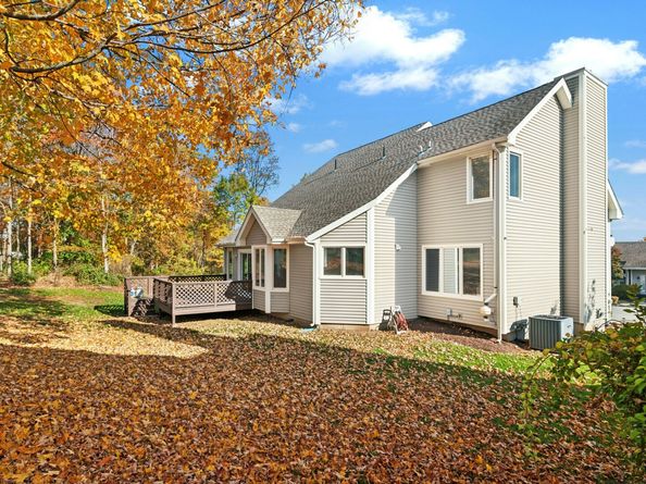 16 Scenic Hill Road 16, Shelton CT 06484