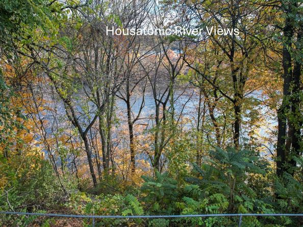 11 Mount Pleasant Street, Shelton CT 06484