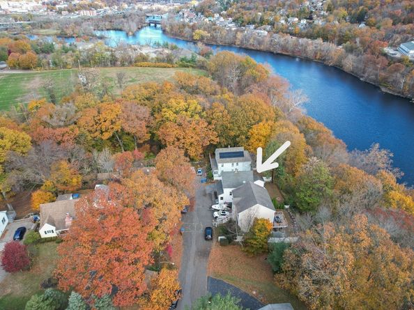 11 Mount Pleasant Street, Shelton CT 06484