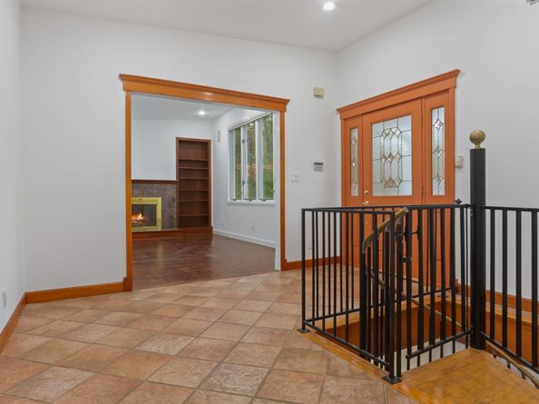 61 Shady Lane, Stamford CT 06903