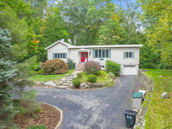 61 Shady Lane, Stamford CT 06903