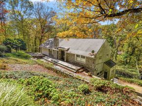27 Wellington Drive, Stamford CT 06903