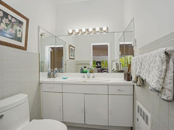 27 Wellington Drive, Stamford CT 06903