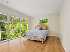 27 Wellington Drive, Stamford CT 06903
